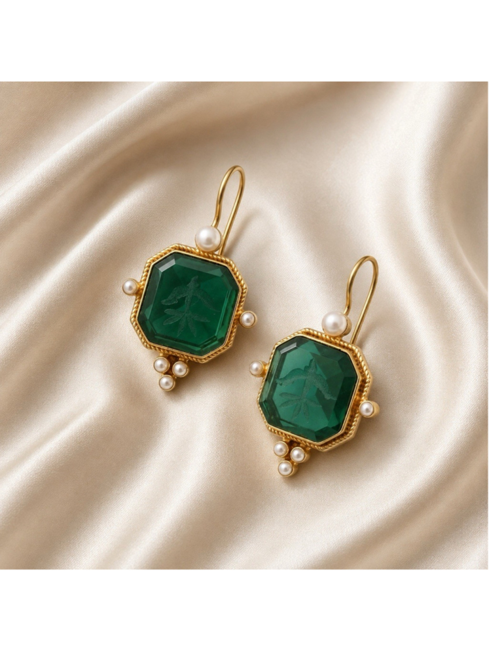 Intaglio Earrings Museum Green Flower Pearl Gold Cameo Floral Geometric Boho VTG